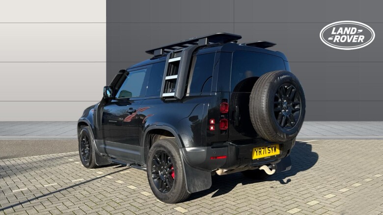 Land Rover Defender 3.0 D250 SE 90 3dr Auto Diesel Estate